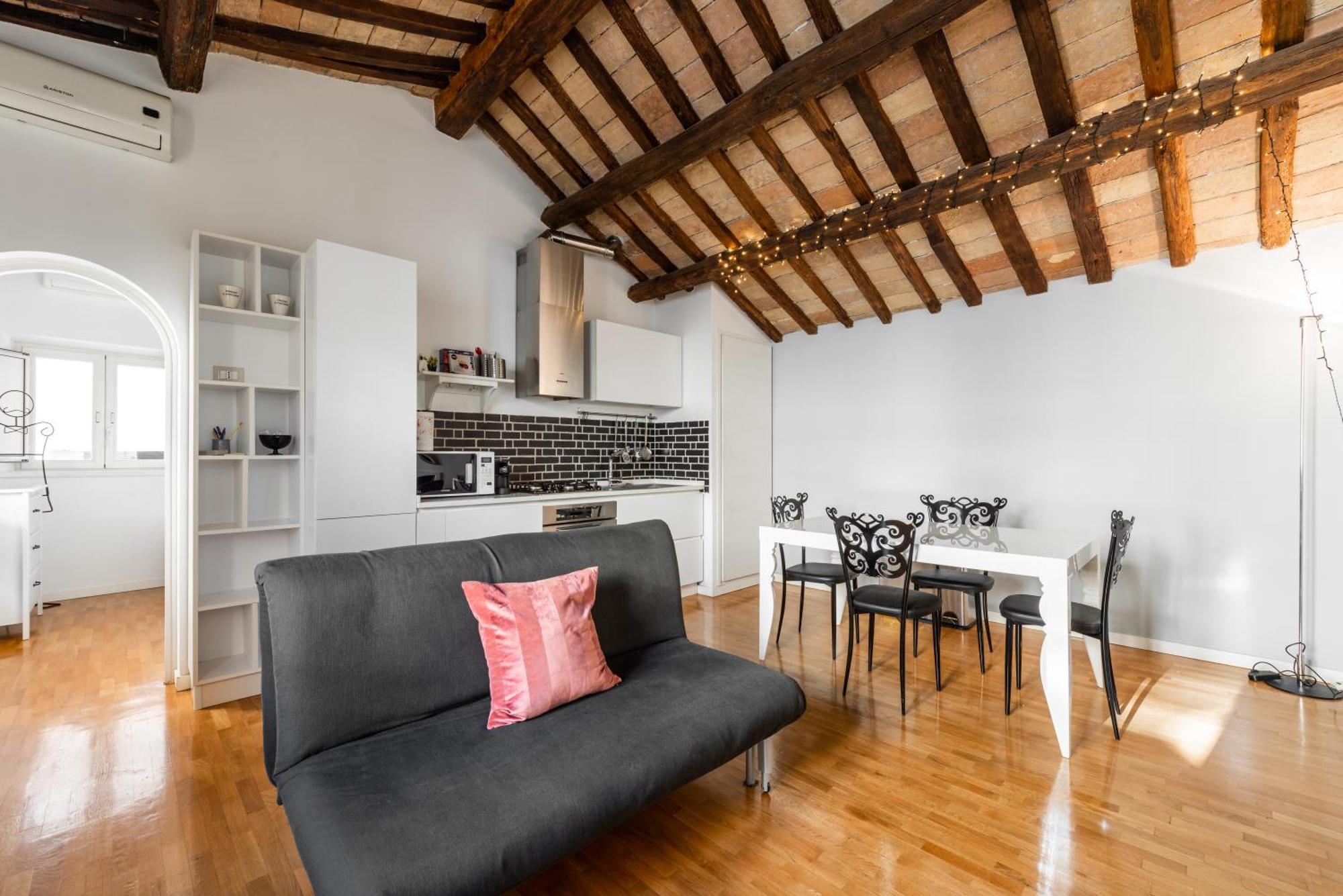 Pavone Centre Romantic Appartamento *
